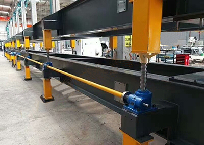 <a href='/default.html'>絲桿升降機(jī)</a>多臺組合